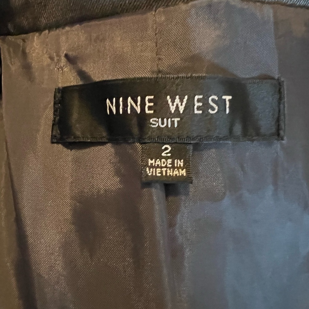 ⭐️ 3 For $15  Nine West Black Blazer - Picture 5 of 6